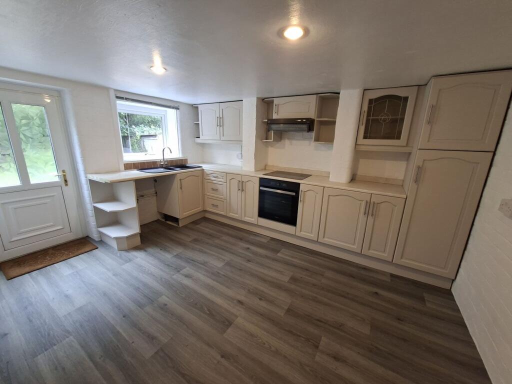 Manchester Road, Deepcar, S36 - View 3