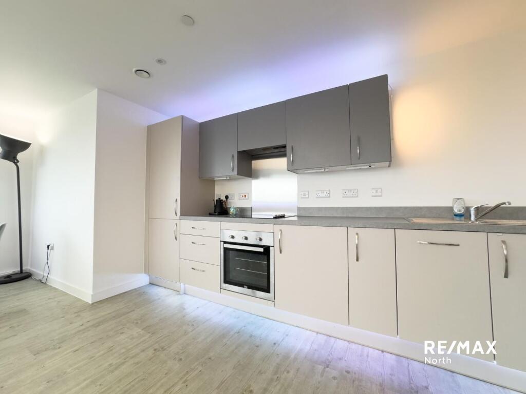 Apartment in Manchester - View 3