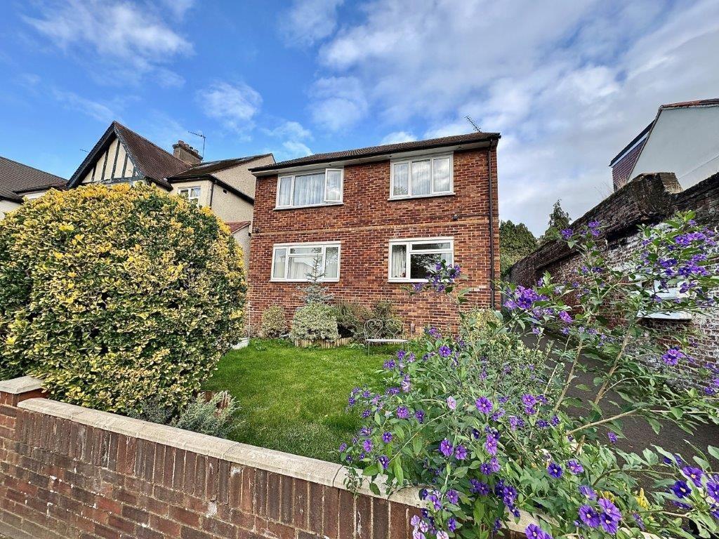 Warren Avenue, Bromley, BR1 - View 6