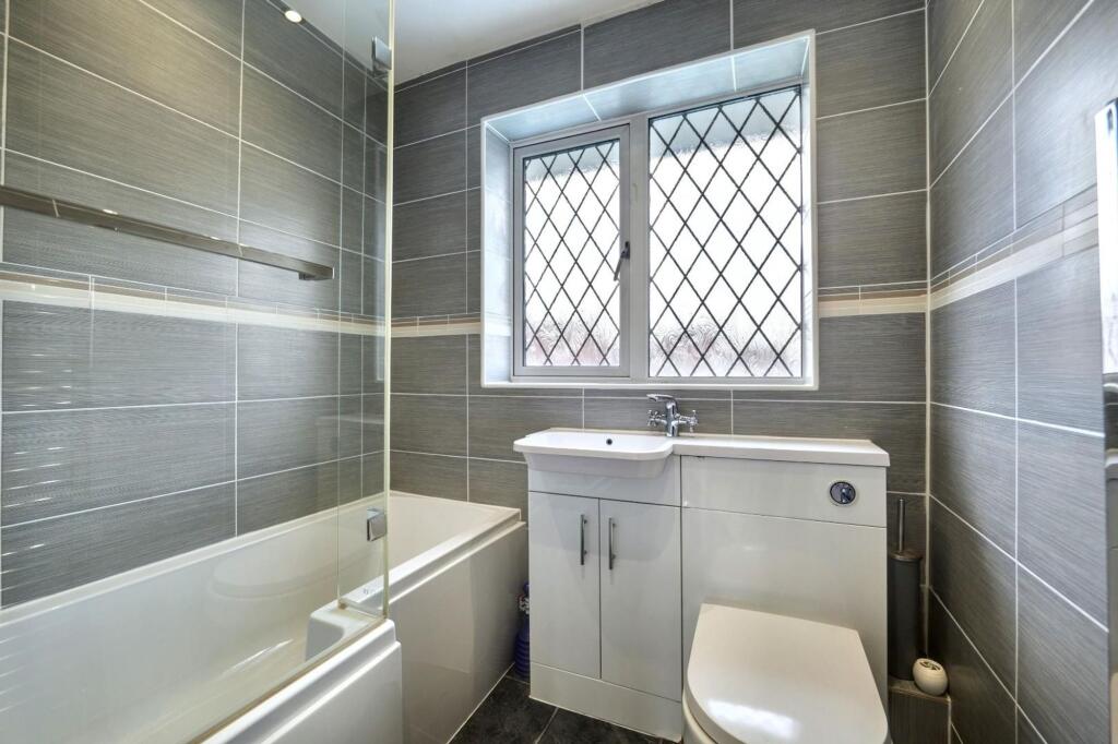 House in Coventry, Woodway Park - View 3