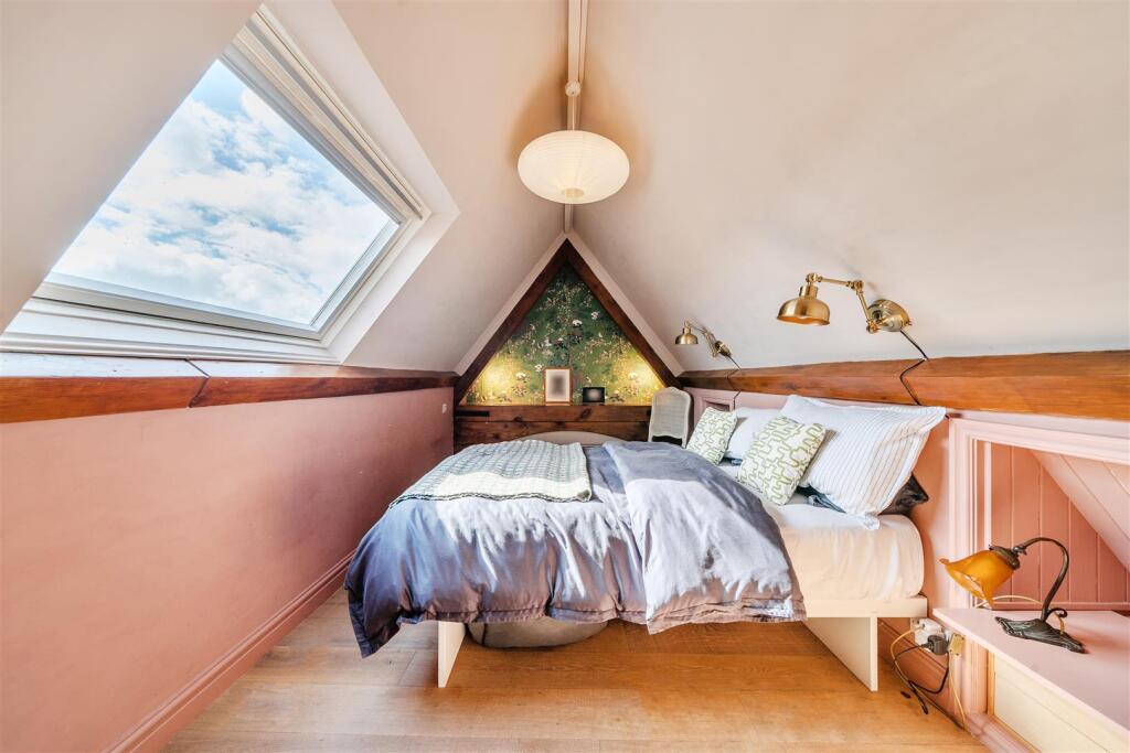 House in Beaminster, Dorset - View 5