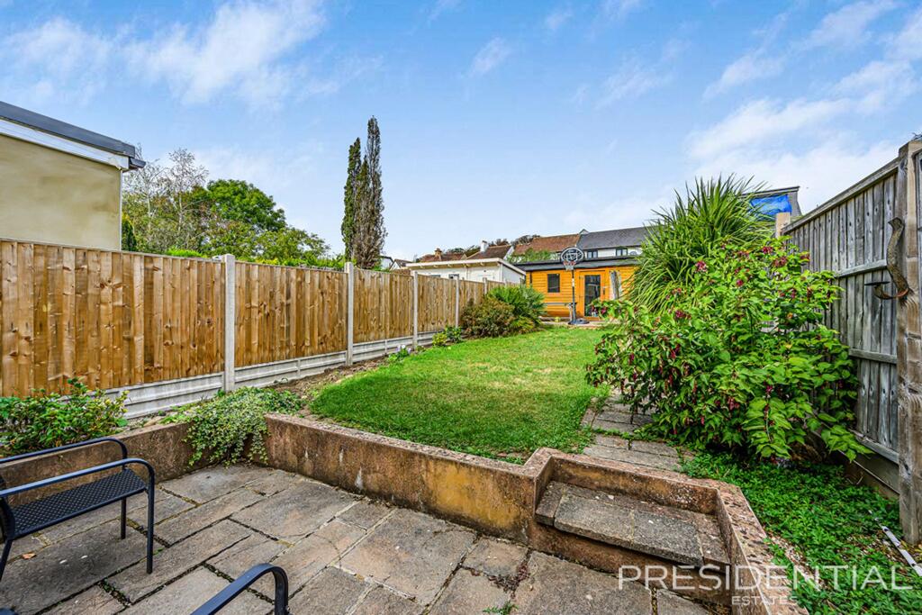 House in Epping Forest, Loughton - View 4
