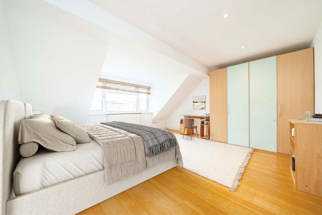 House in London - View 5