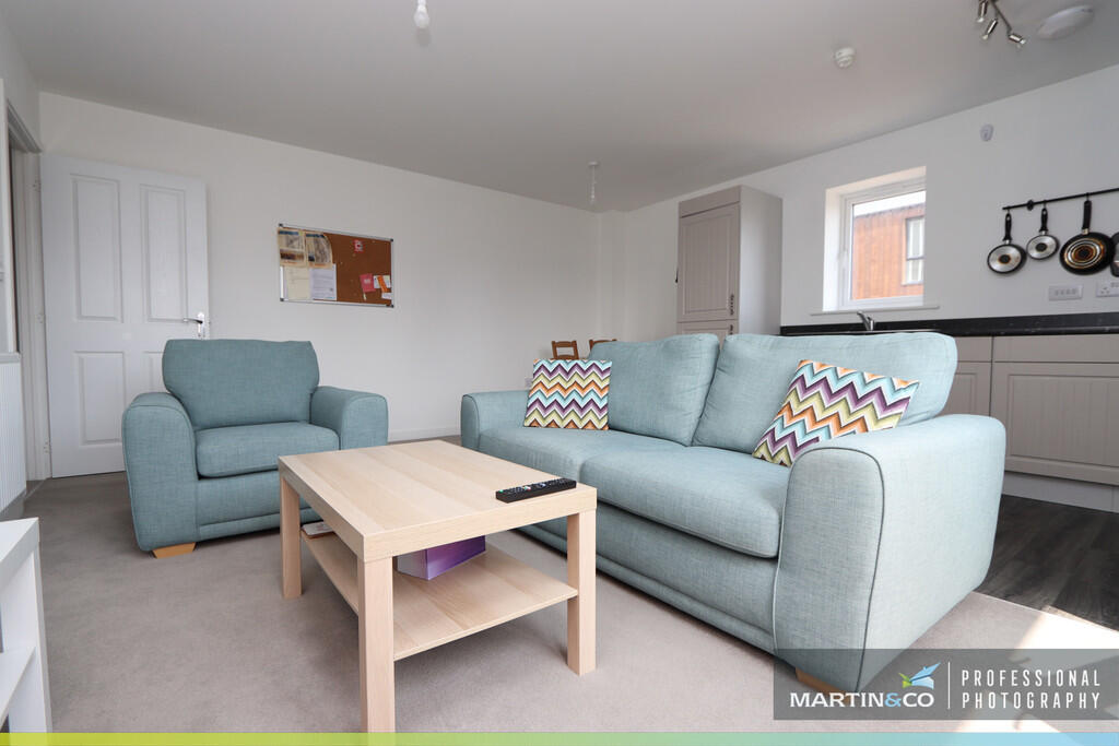 Apartment in Cardiff, St Edeyrn's Village, Old St. Mellons - View 4