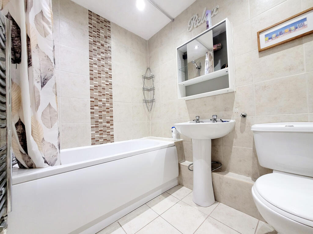 Apartment in Salford, Greater Manchester - More