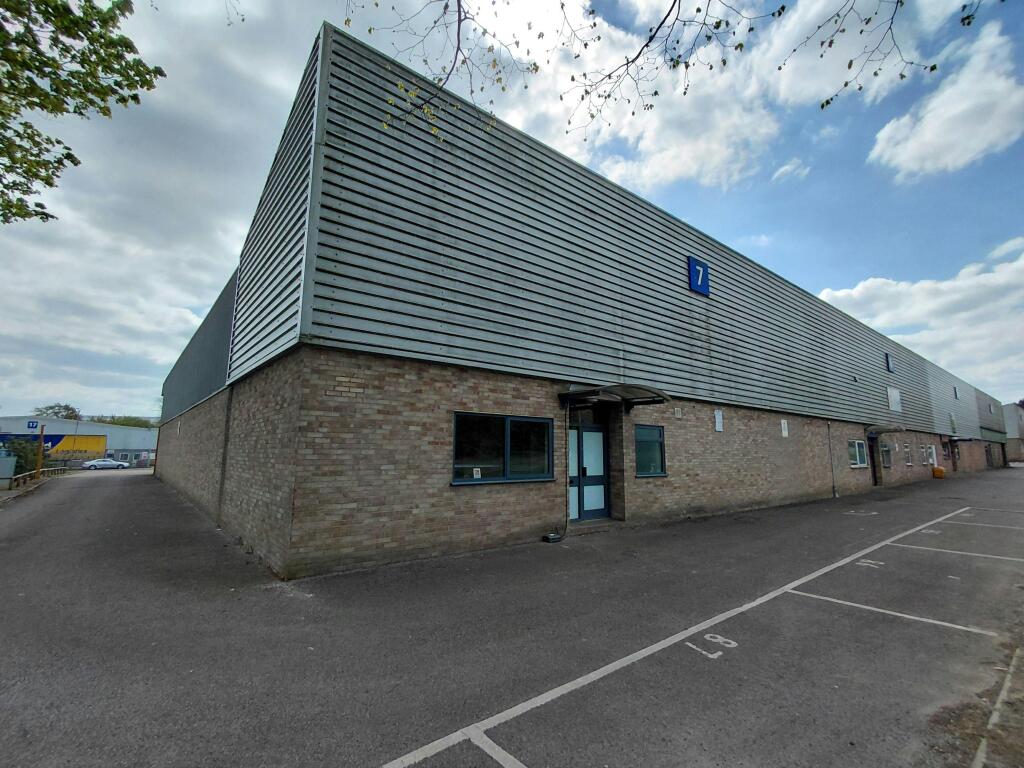 7 Deans Road - External.jpg