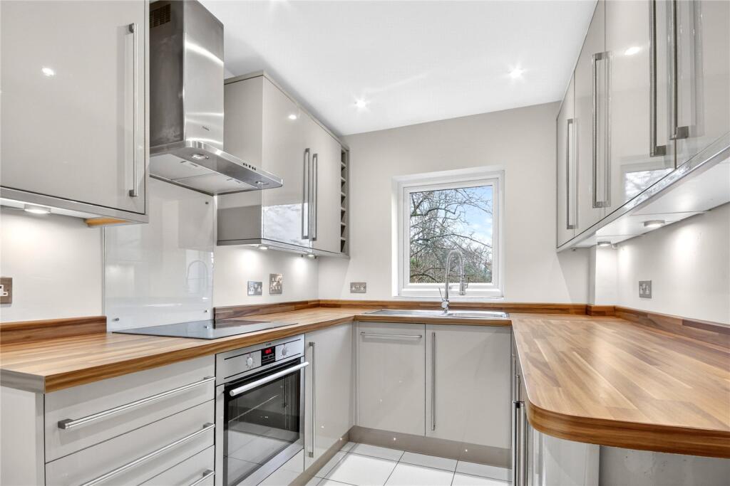 Main image of property: Chapel Lane, Binfield, Bracknell, Berkshire, RG42