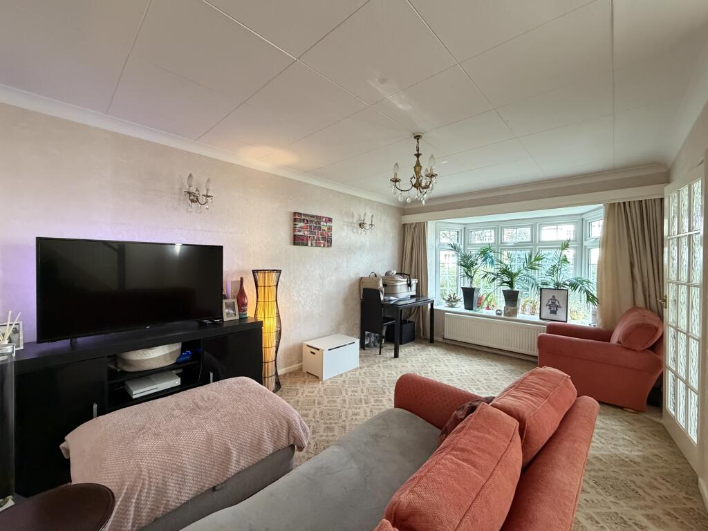 Victoria Road, Rayleigh, SS6 photo 3