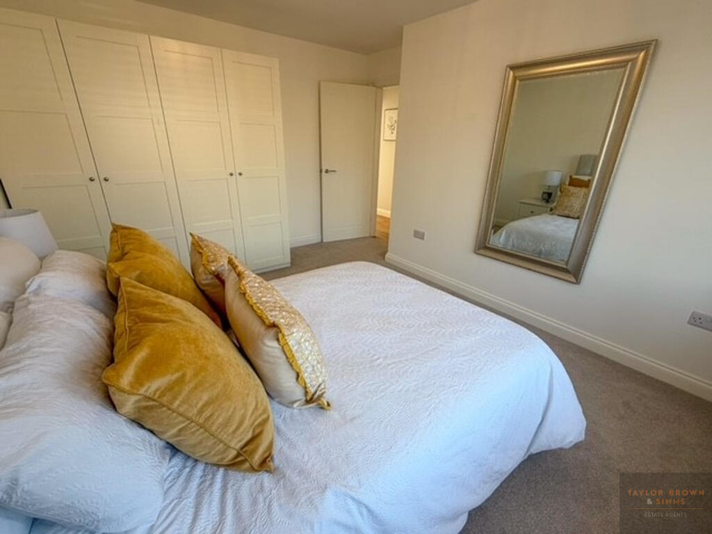 House in Broxtowe, Greasley - More