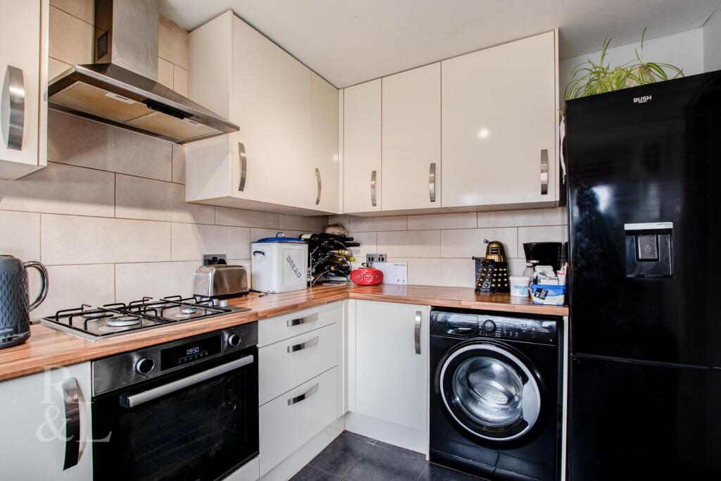 Bisham Drive, West Bridgford, Nottingham - View 5
