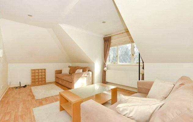 Apartment in Reading - View 5