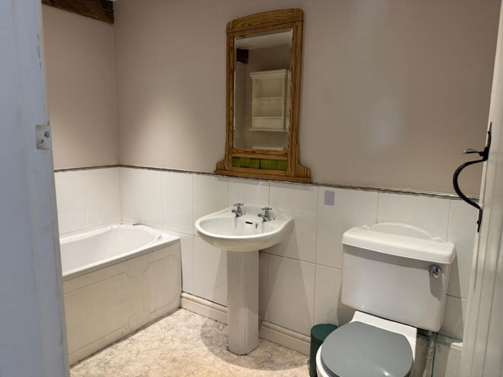 House in Crewe, Audlem - More
