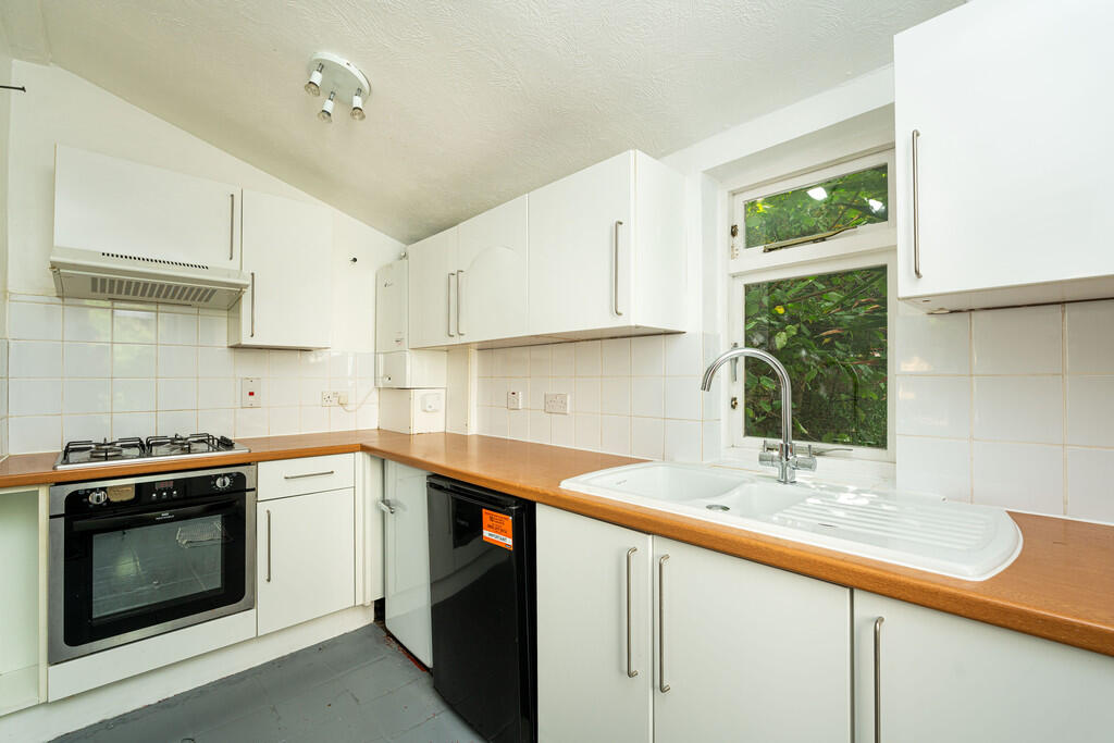 House in London - View 2