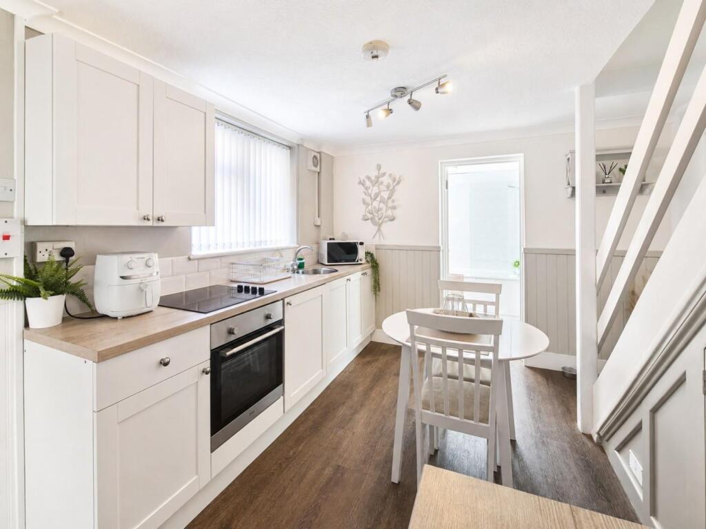 House in Northampton, Earls Barton - View 5
