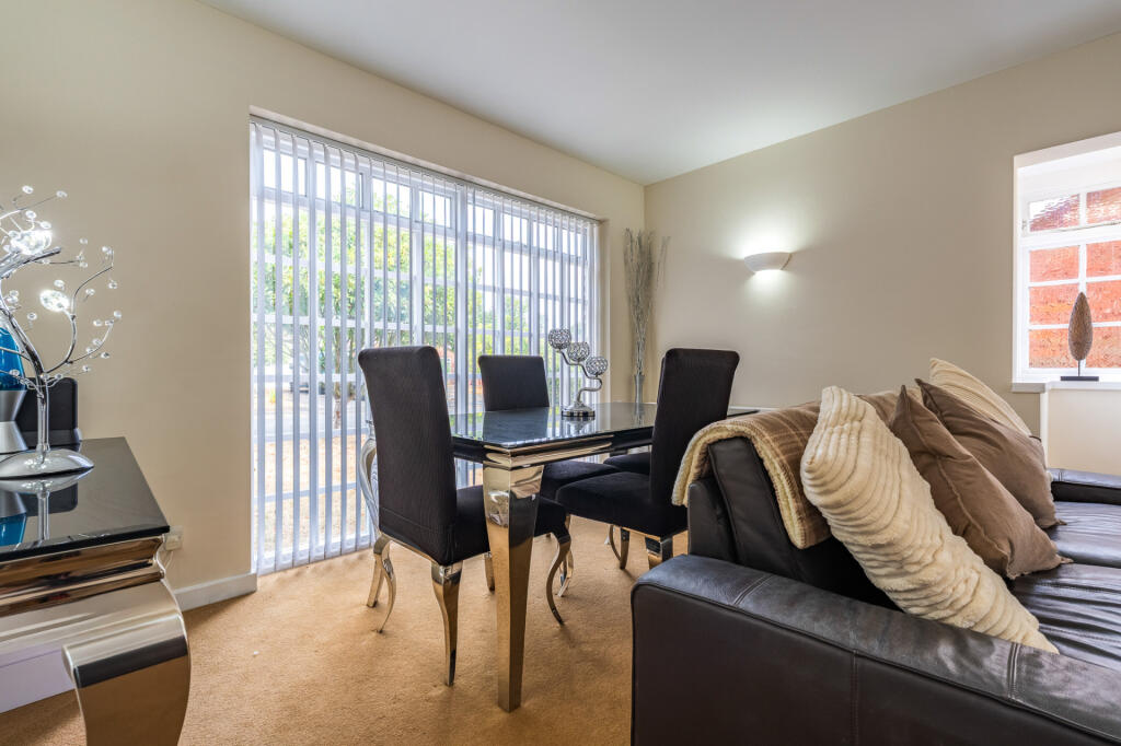 House in Dudley - View 4