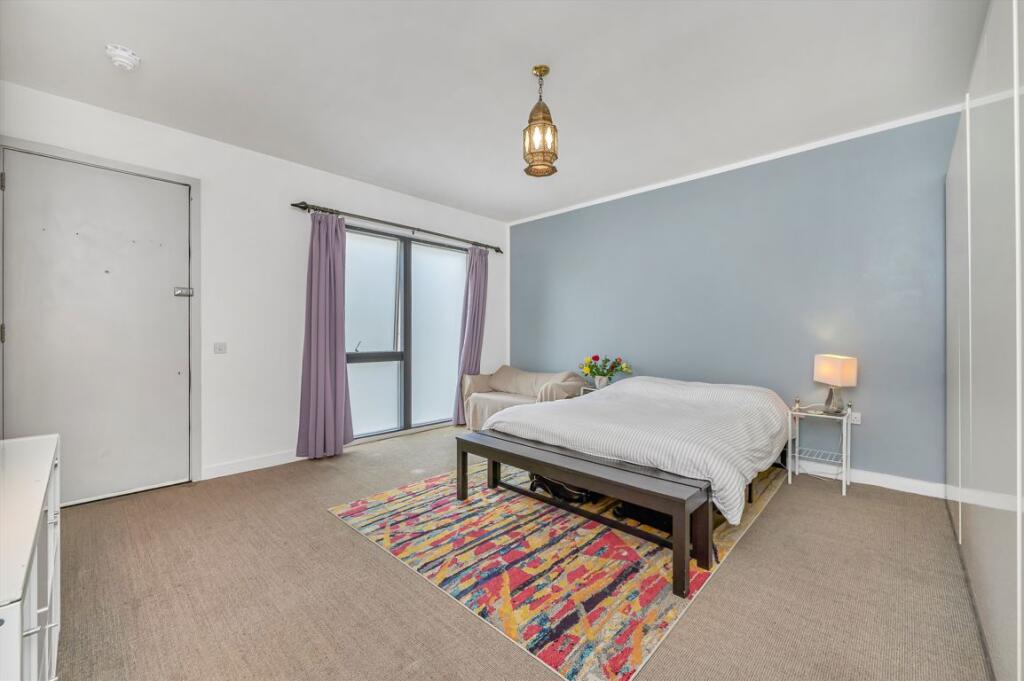 Apartment in London - View 4