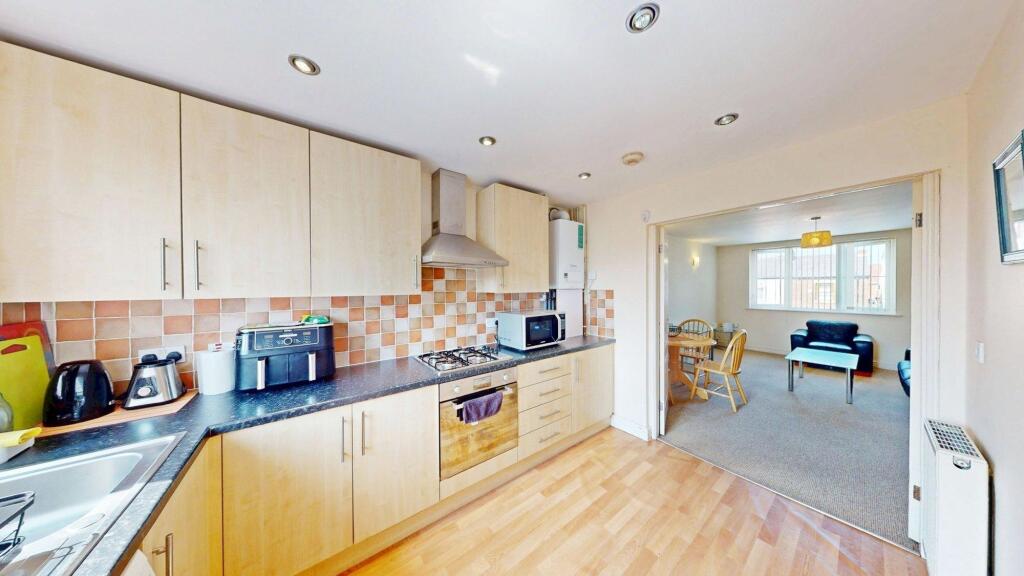 Apartment in Bolton, Daisy Hill - View 5