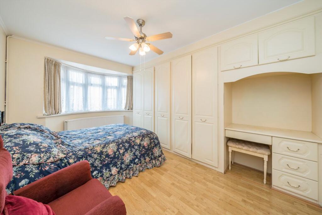 Ashton Gardens, Hounslow photo 4