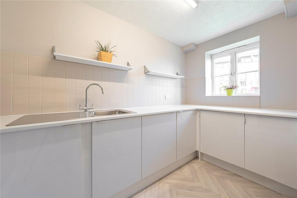 Apartment in Coventry - View 4