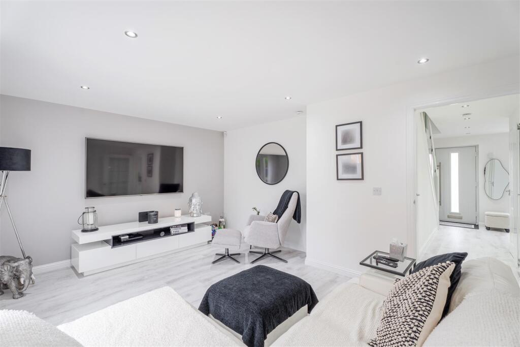 House in Cambuslang, Newton Farm, Newton - View 5
