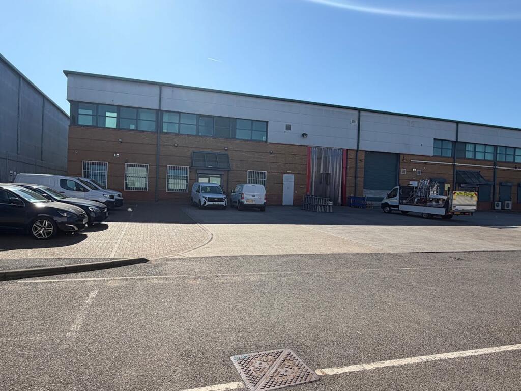 Main image of property: Unit 6, Powergate Business Park, London, NW10 6PW