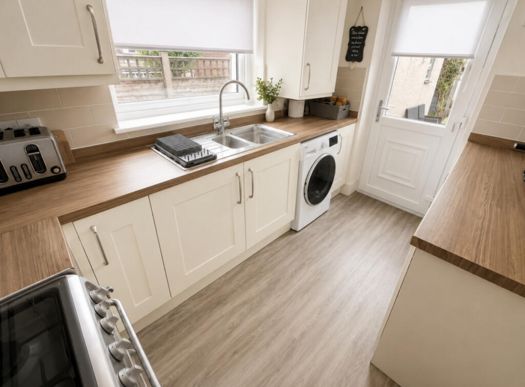 House in Blackburn, Ewood - View 3