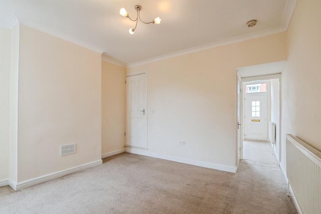 House in North West Leicestershire, South East Coalville, Greenhill - View 5