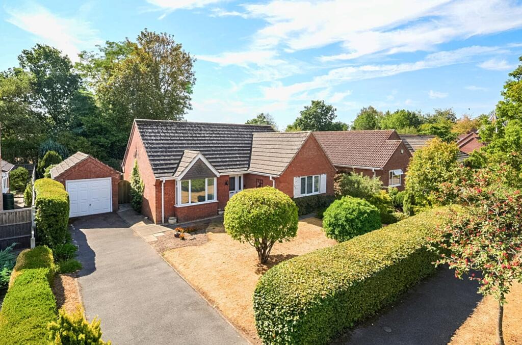 2-bed detached on Wentworth Way, Woodhall Spa, Lincolnshire, LN10, £299,950
