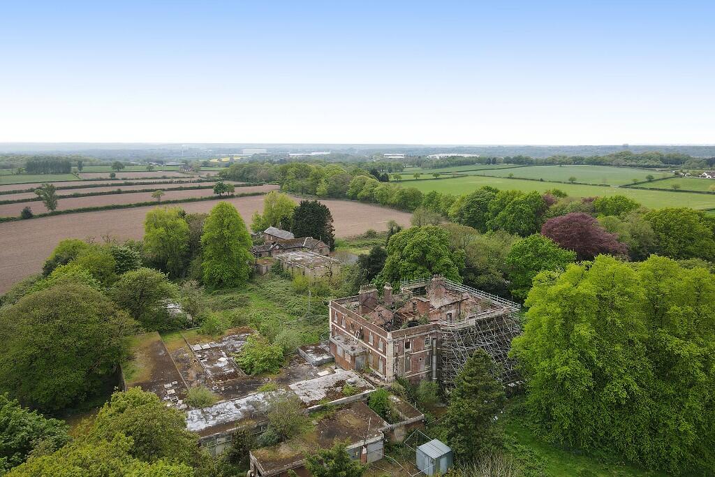 Main image of property: Daresbury Lane, Daresbury WA4