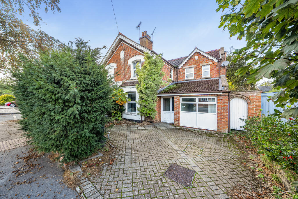 Main image of property: Drove Road, Swindon, SN1