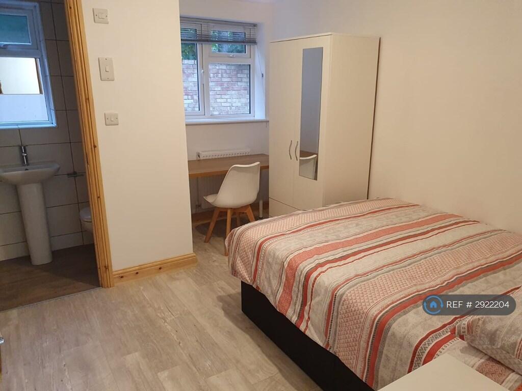 Main image of property: Hill Lane, Southampton, SO15