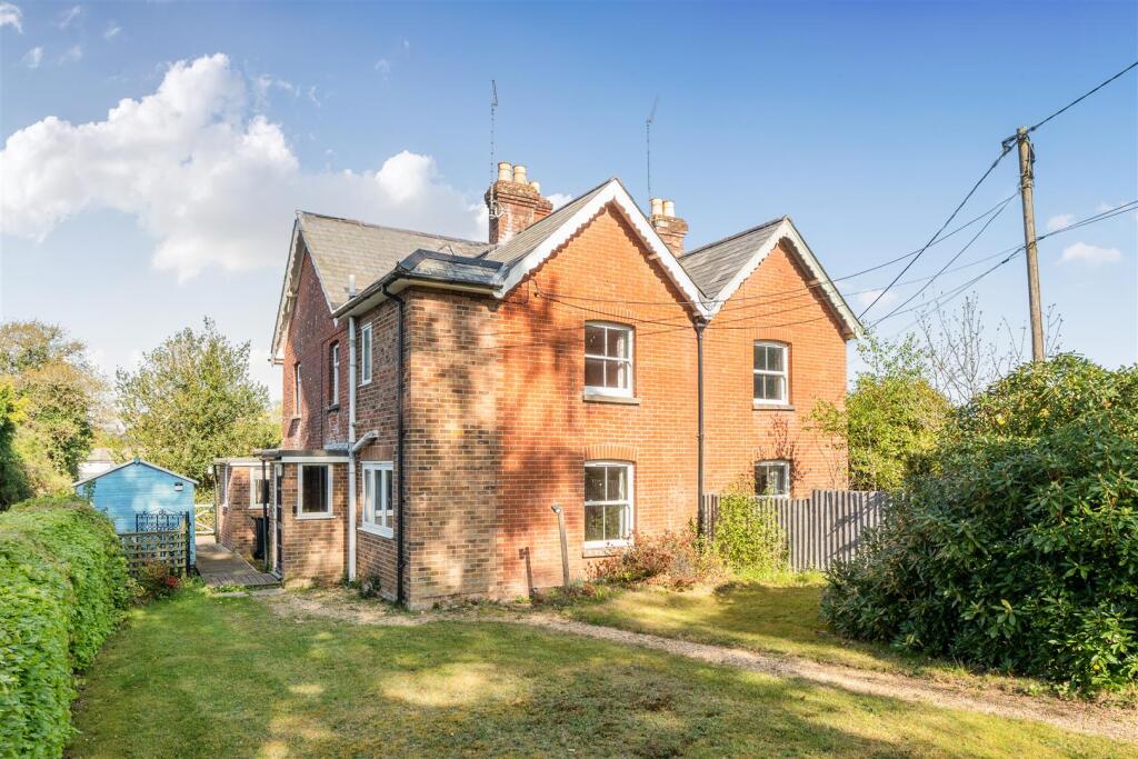 Main image of property: Sunnyside Cottage, Blissford, Hampshire