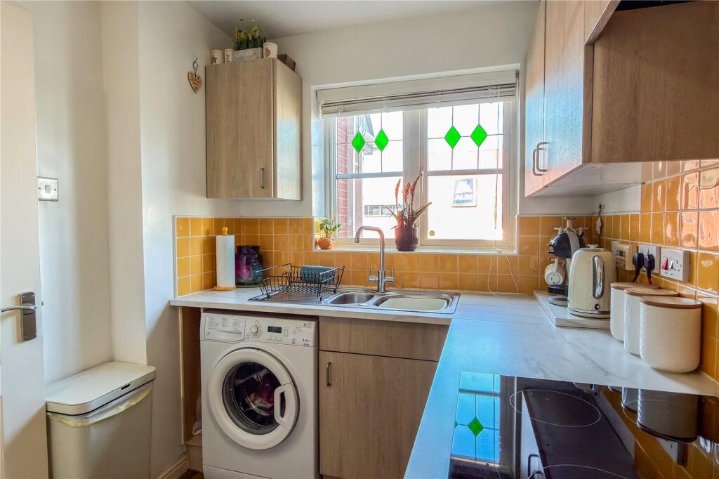 House in Manchester, Greater Manchester - View 4