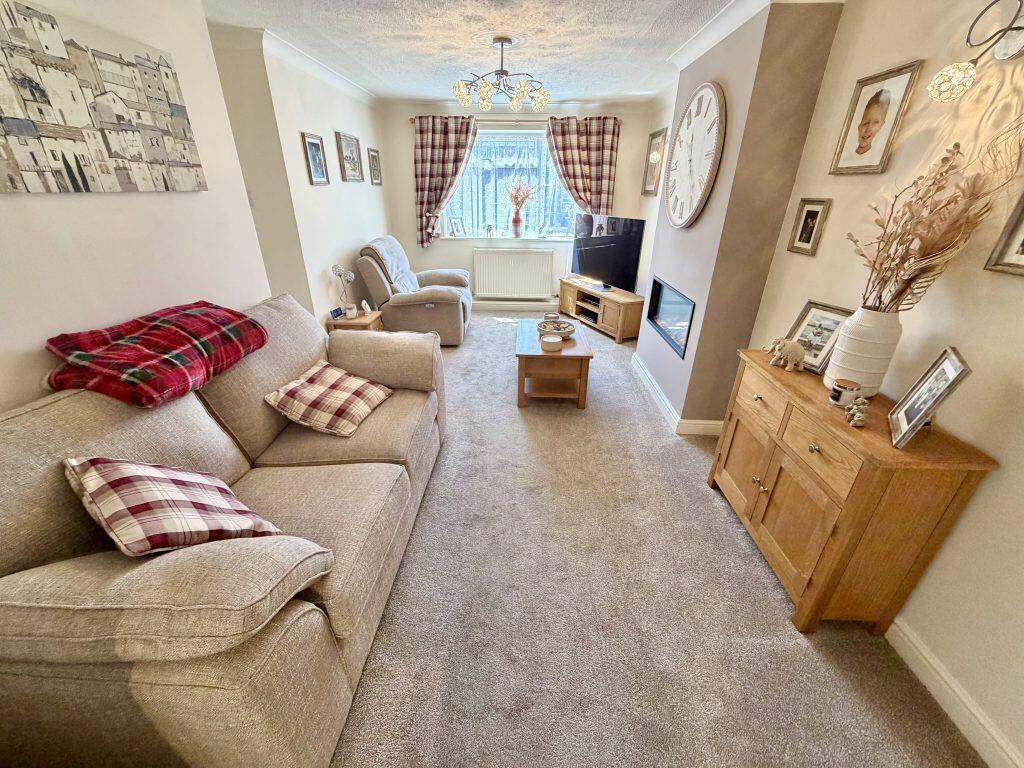 House in Somerset, Yeovil Without - More
