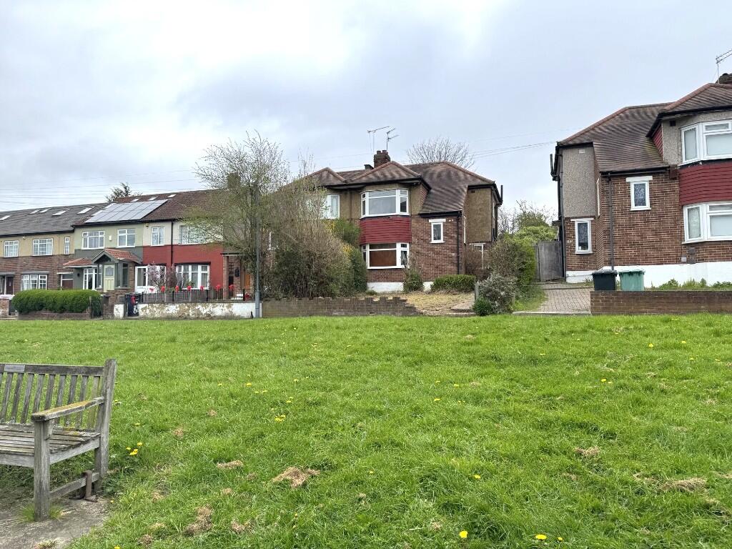 Main image of property: Roding Lane South, Ilford, IG4