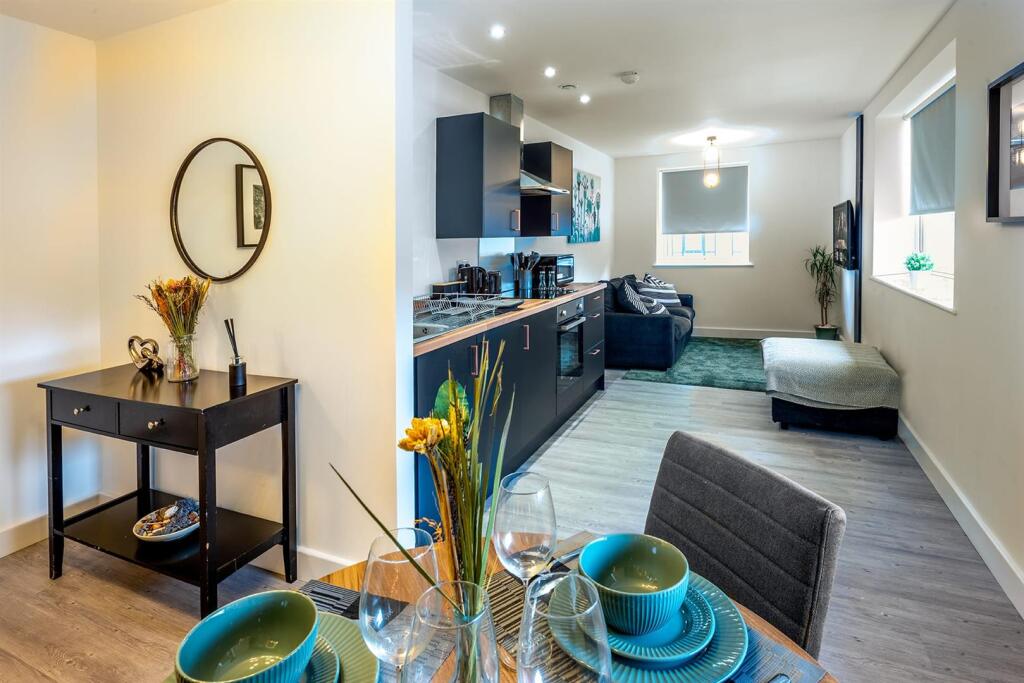 House in Bradford, Chellow Heights - View 5