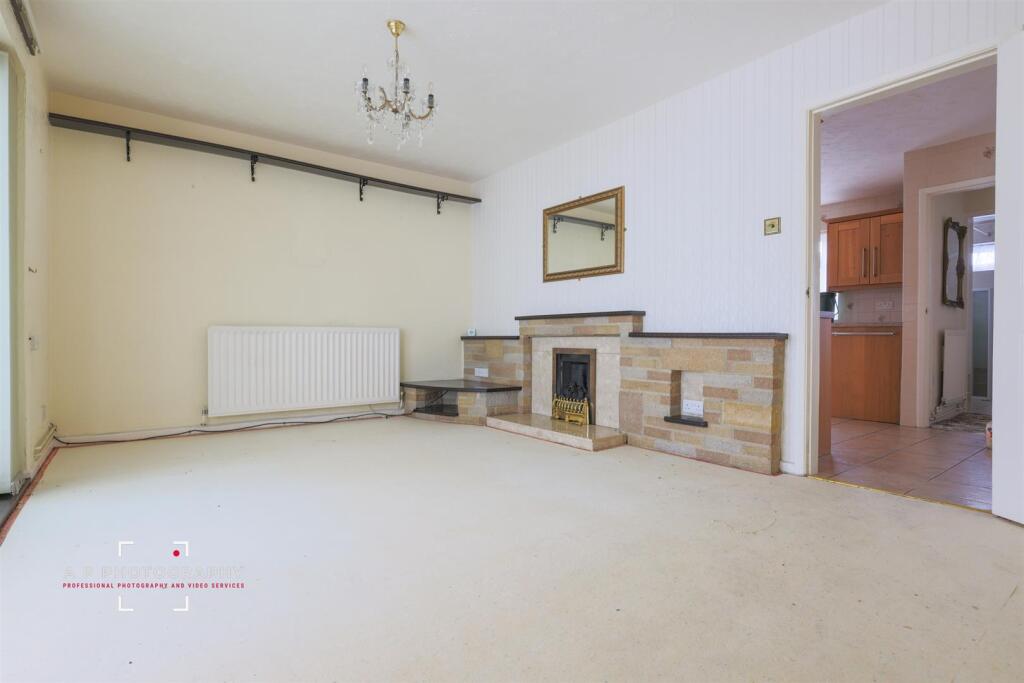 House in Stoke-on-Trent - View 3