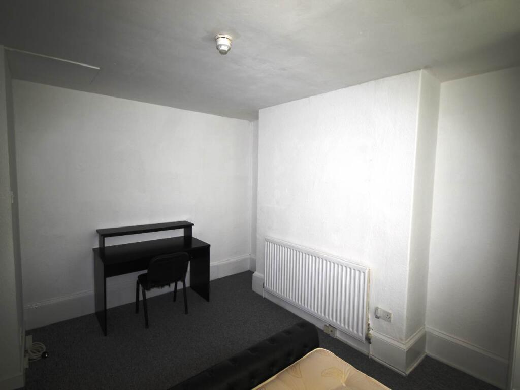 Additional image 5 of Claremont, Bradford, 