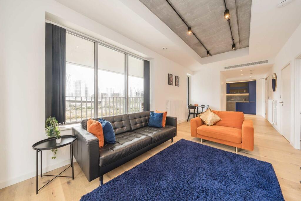 Main image of property: Goodluck Hope Walk, Canary Wharf