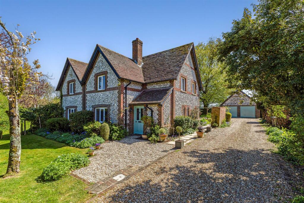 Main image of property: Privett