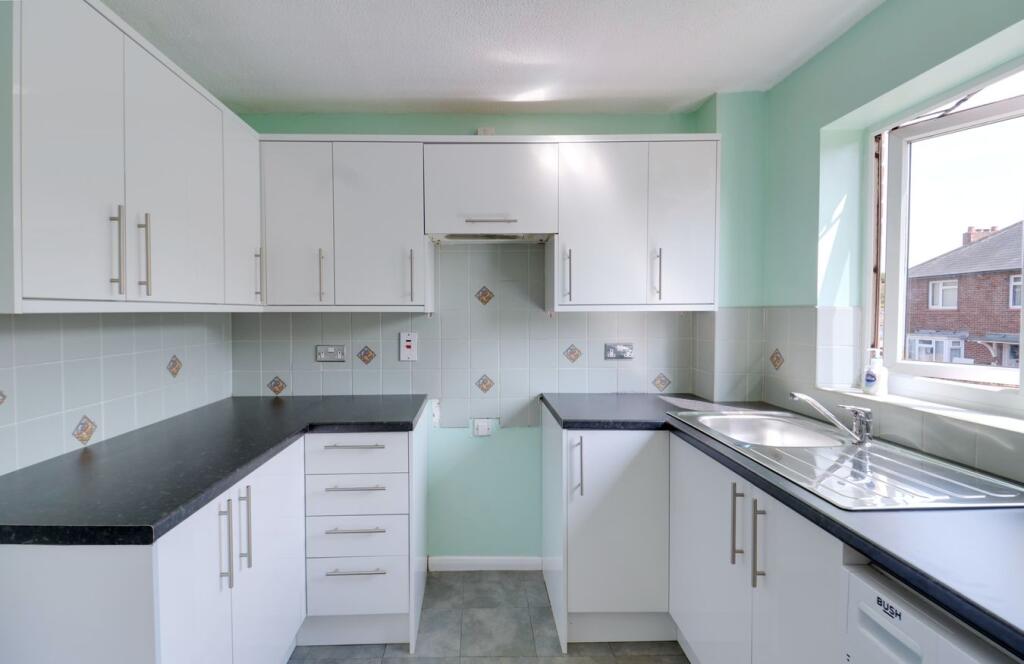 Apartment in South Ockendon, Essex - View 5