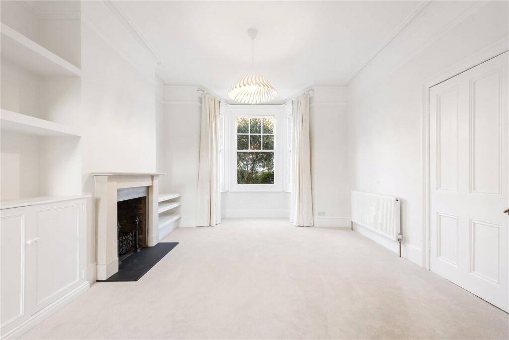 House in London - View 2