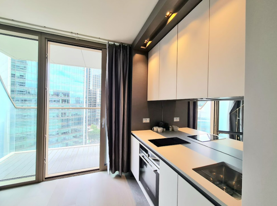 1-bed apartment on  One Park Drive, London, E14, £775,000