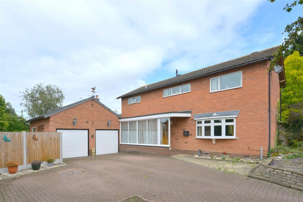 4-bed detached on Chapel Hill, Bicton Heath, Shrewsbury, £495,000