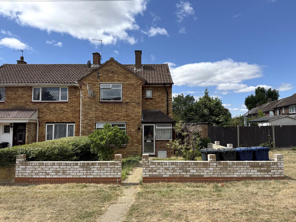 Main image of property: Ripon Close, Northolt, UB5 4EF