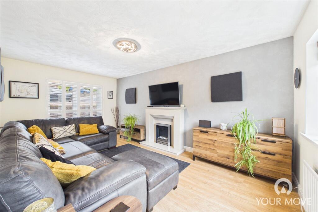 Maple Grove, Whitehaven, Cumbria, CA28 photo 2
