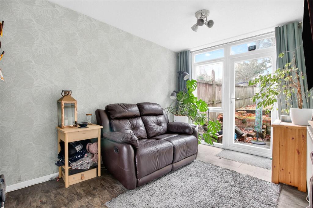Swaledale, Bracknell, Berkshire, RG12 photo 3