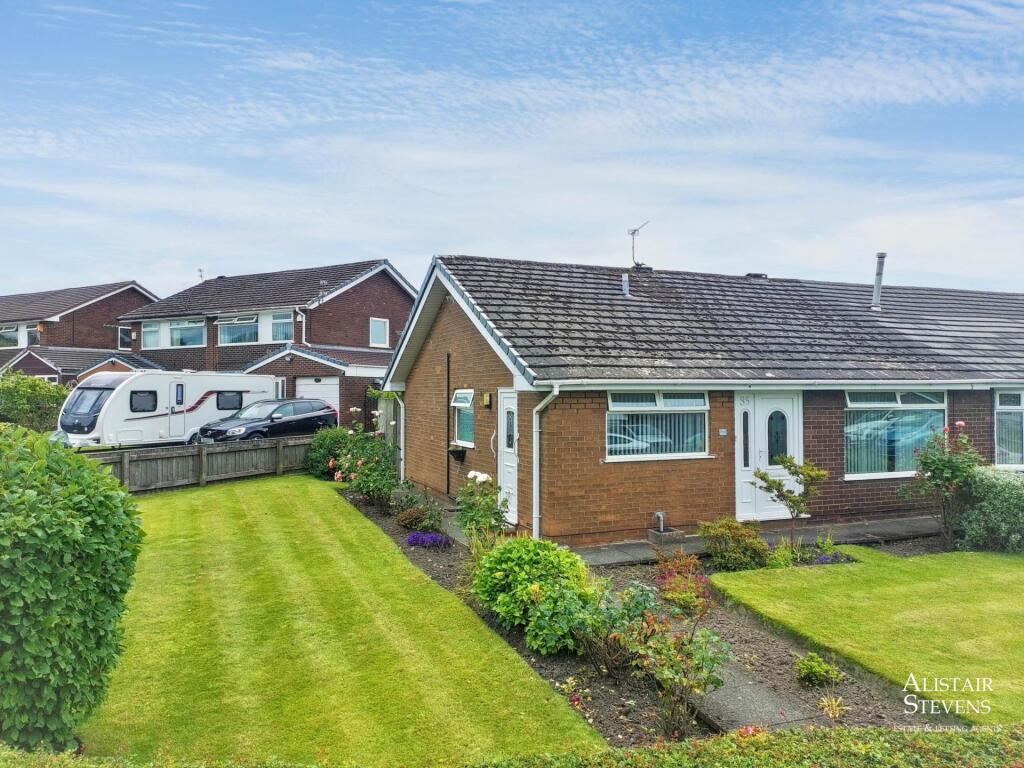 Main image of property: Fold Green, Chadderton