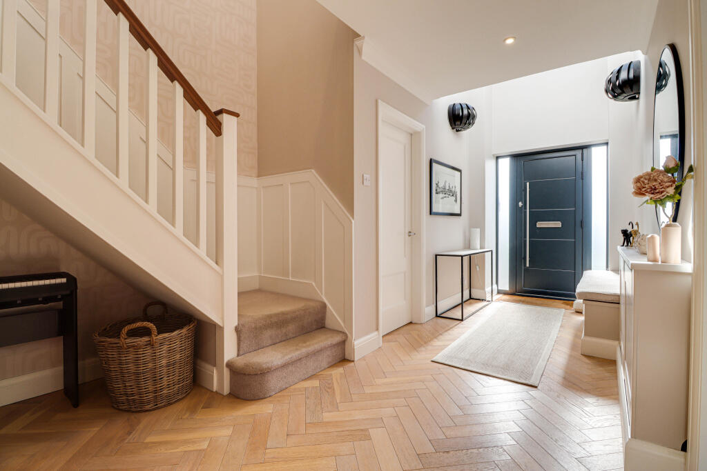 Additional image 10 of Grant Gardens, Harpenden, Hertfordshire, AL5