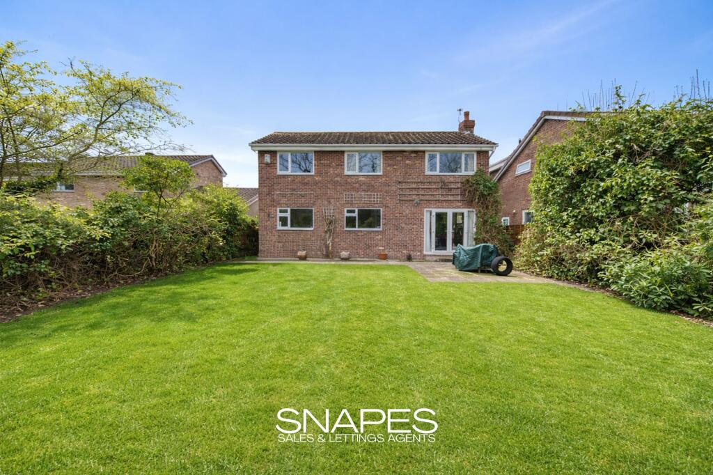 Midhurst Close, Cheadle Hulme, SK8 photo 2